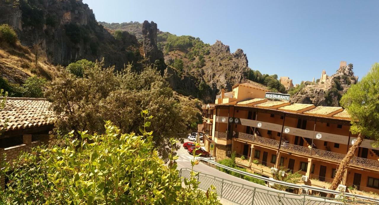 לה אירואלה Alojamiento Mirador Del Castillo מראה חיצוני תמונה